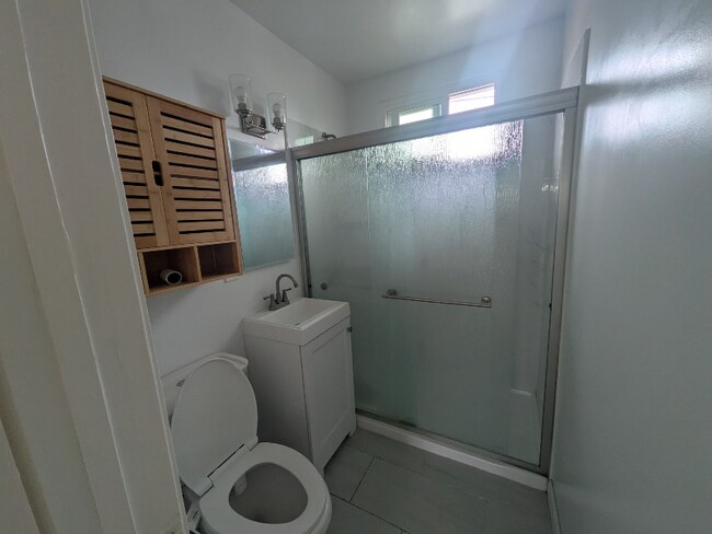 Photo - 6501 Stafford Ave Apartment