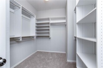 Building Photo - 59 Douvaine Ct