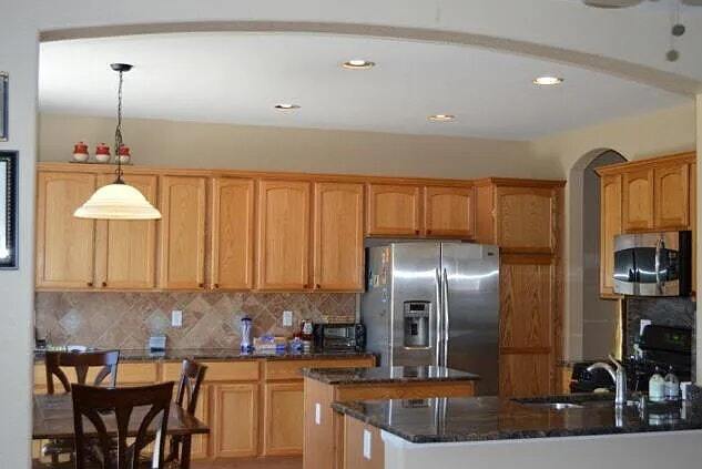 Building Photo - 10665 Cedarcrest Cir