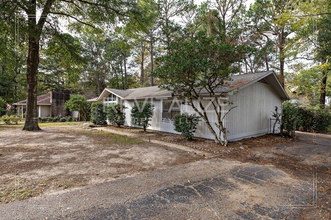 Building Photo - Exquisite 3 Bed 2 Bath Home in Daphne