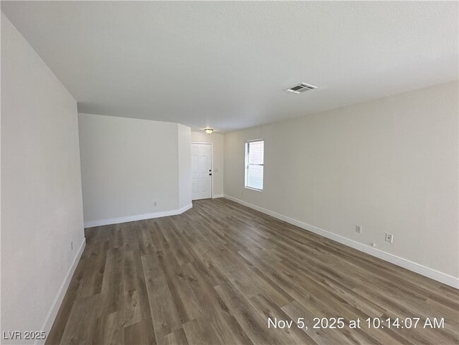 Building Photo - 6543 Blooming Sun Ct