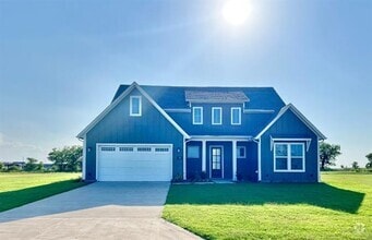 Building Photo - 709 Lexington Ln