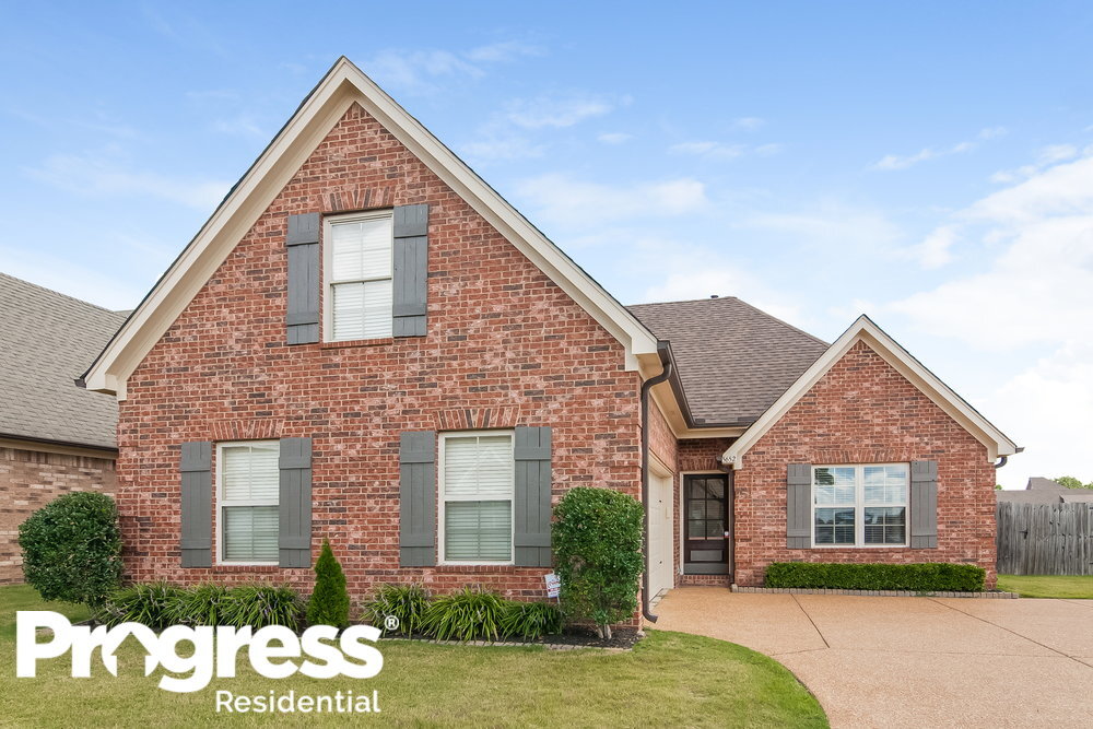Primary Photo - 5652 Bedford Loop E