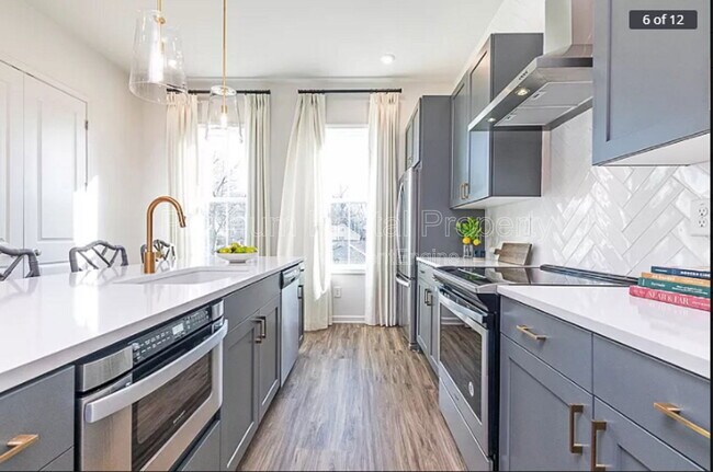 Foto del edificio - 146 Color Cir