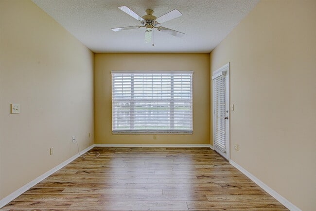 Building Photo - 20102 Harbour Vista Cir