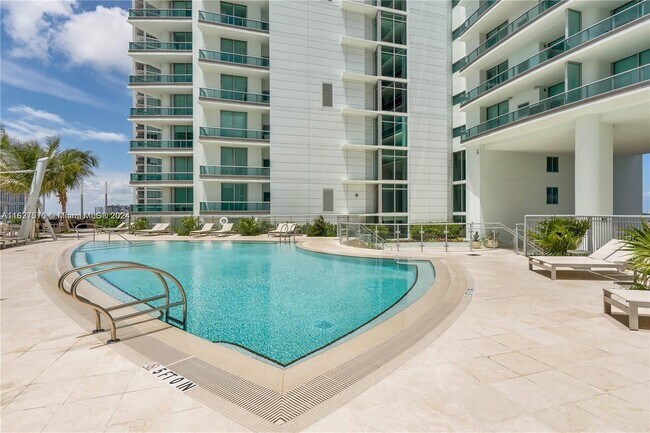 Foto del edificio - 900 Biscayne