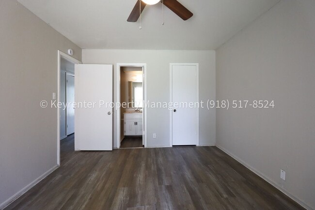 Building Photo - 2 Bed | 1 Bath Condo in Central Tulsa!