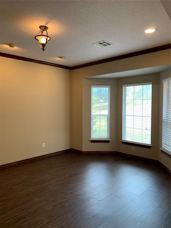 Foto del edificio - 1011 Laird's Woods Cir