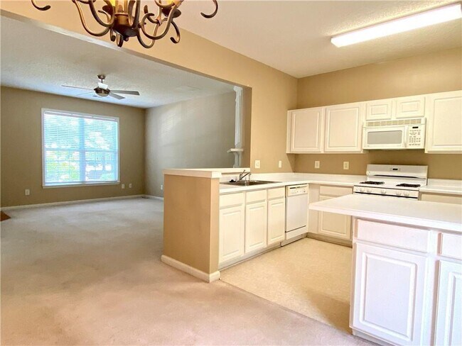 Building Photo - 13059 Region Trace