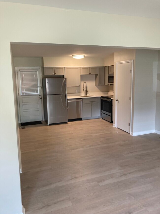 Foto del edificio - 3925 Bowman Ln