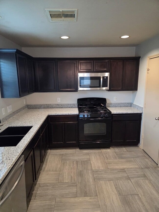 Building Photo - 5518 Rustling Gates Ln