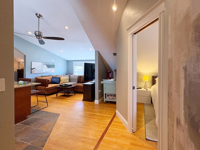 Building Photo - 247 Savin Hill Ave