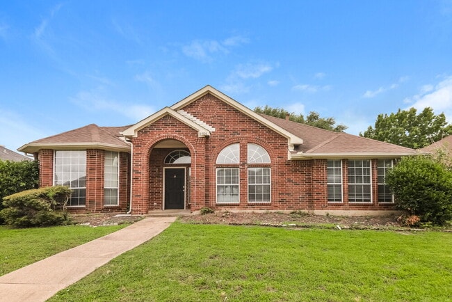 Building Photo - 2321 Bent Brook Dr