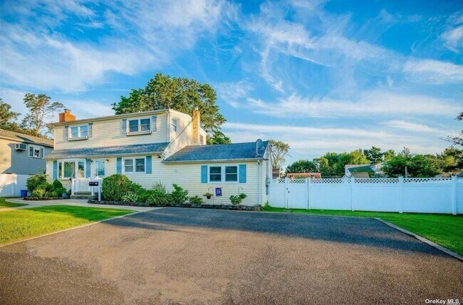 Building Photo - 166 Neptune Ave
