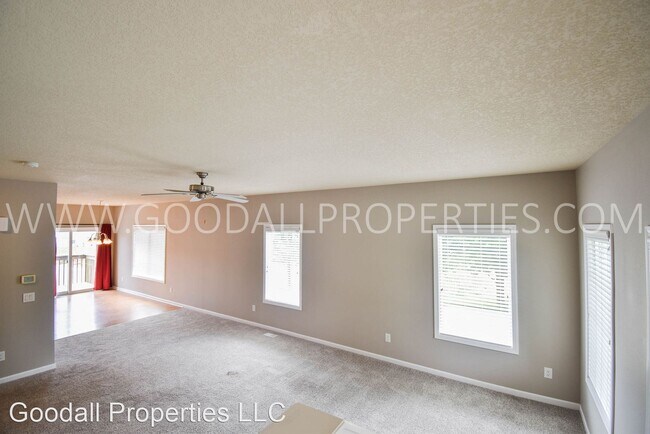 Foto del edificio - 3 br, 2.5 bath House - 267 SE Booth Ave