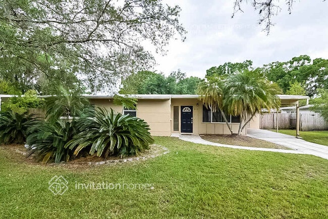 Building Photo - 813 E River Dr