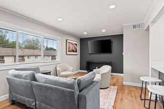 Building Photo - 2309 Cherry Hills Dr