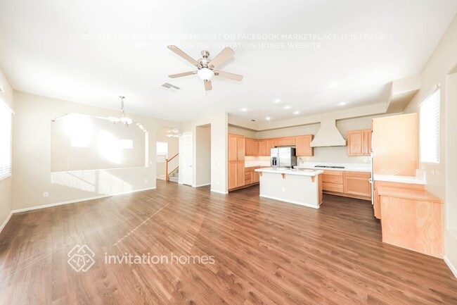 Building Photo - 34208 Pinehurst Dr