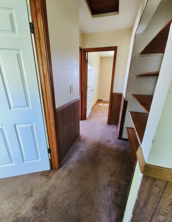 Foto del edificio - 8622 Westbrook Dr