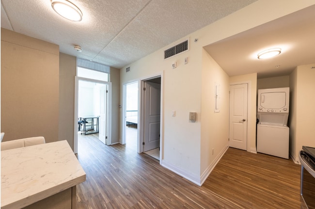 Building Photo - 311 Batavia Pl
