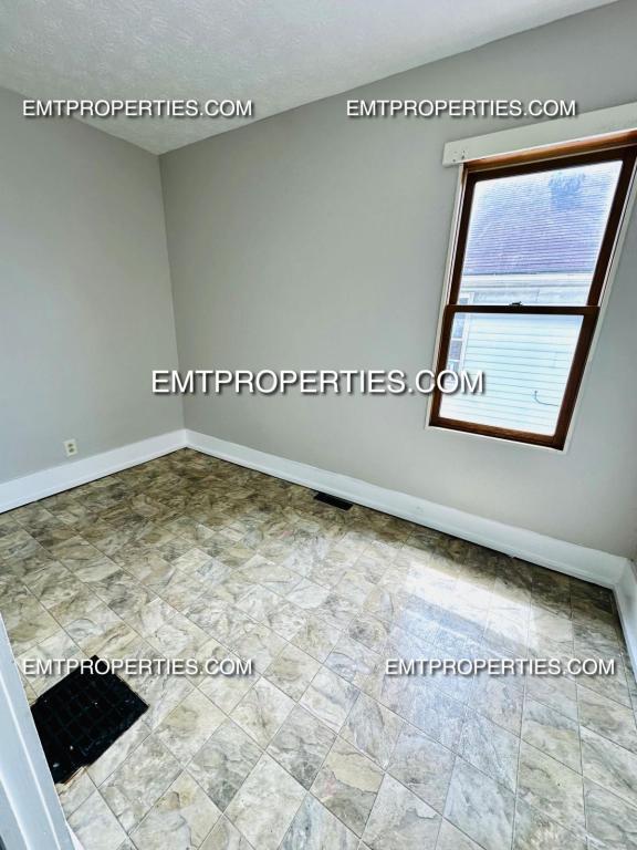 Building Photo - 2037 Lexington Ave