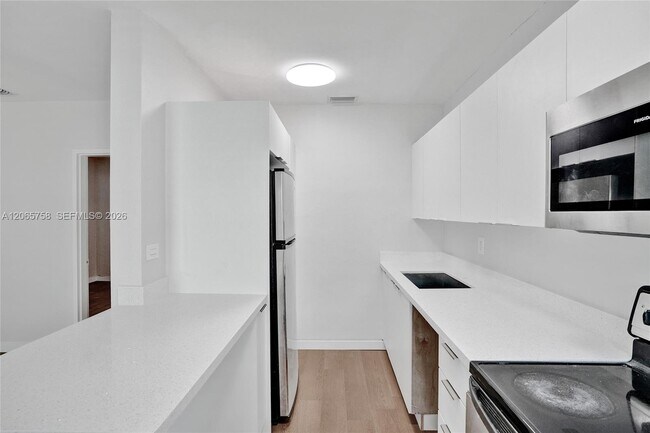 Foto del edificio - 1280 NE 105th St