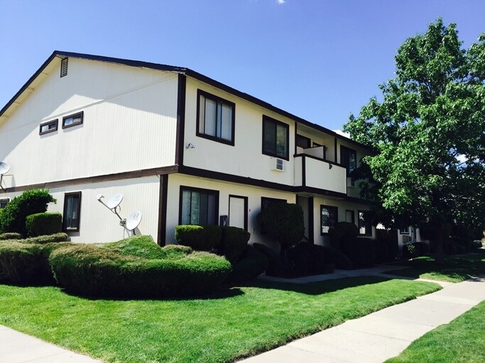 Primary Photo - Locust Street Apartments