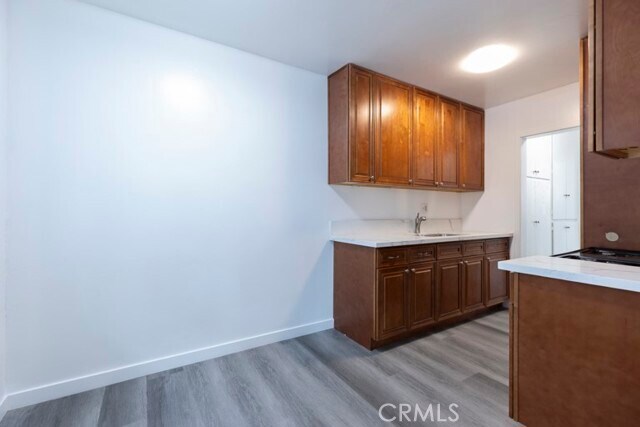 Foto del edificio - 5476 Linden Ave