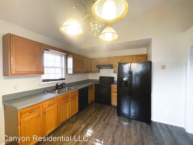 Building Photo - 3 br, 2.5 bath House - 3240 Beeson Acres Road