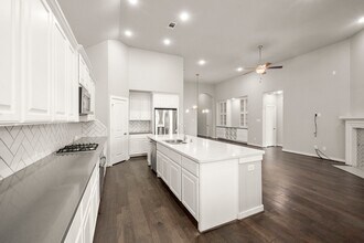 Building Photo - 150 Mayfield Dr