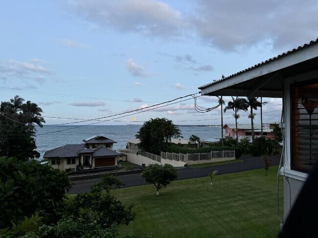 Foto del edificio - Ocean, Hilo Bay Views, Fully Restored Plan...