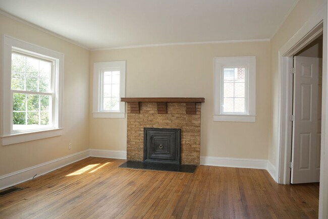 Foto del edificio - 603 Mayflower Dr