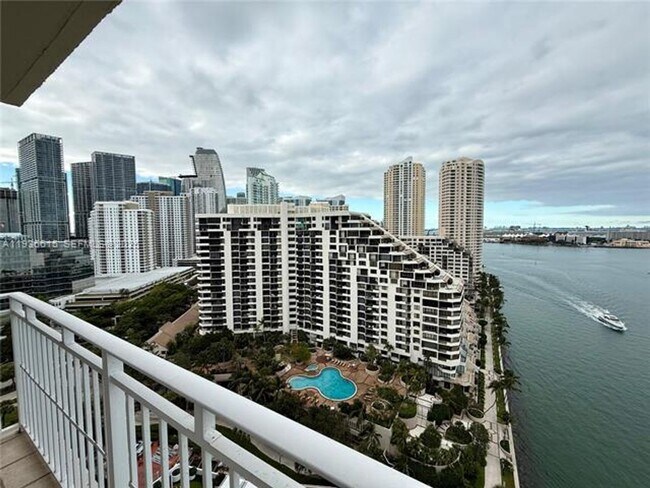 Foto del edificio - 770 Claughton Island Dr