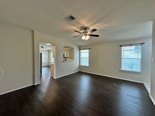 Building Photo - Viewable Now!
