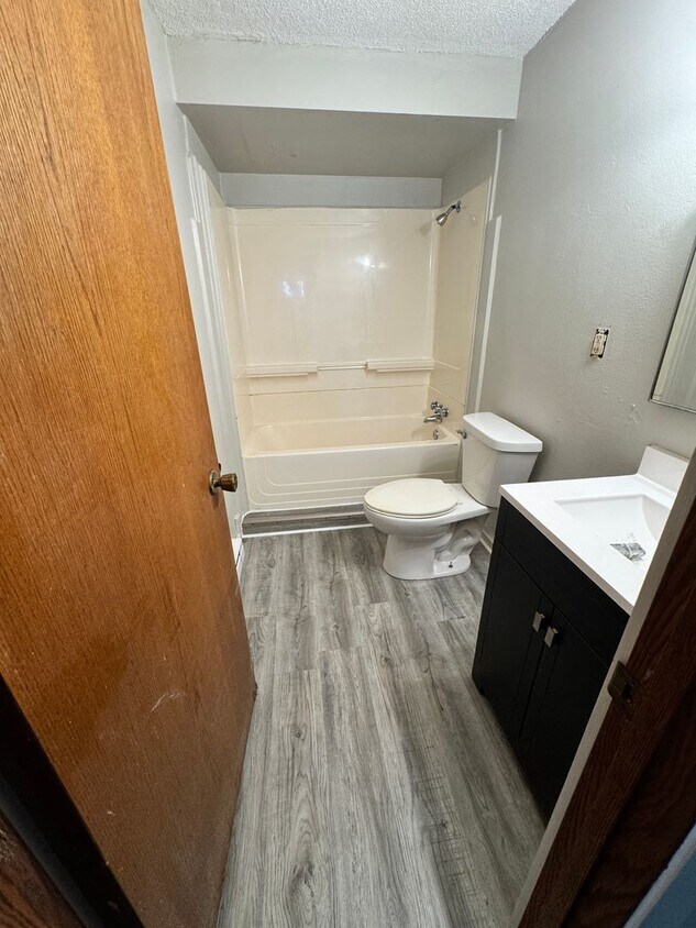 Foto del edificio - 4549 Jackpine Rd NW
