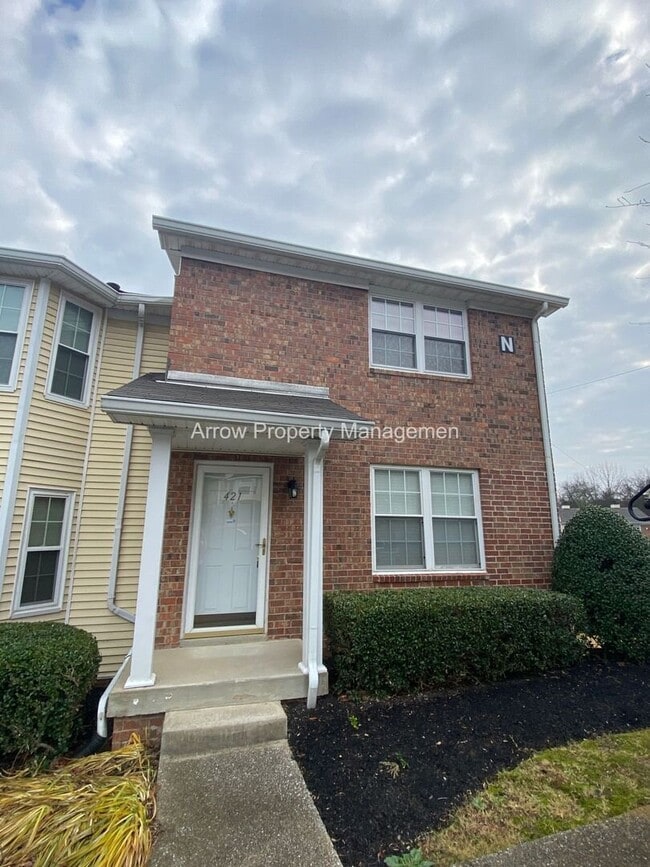 Building Photo - 421 S Timber Dr