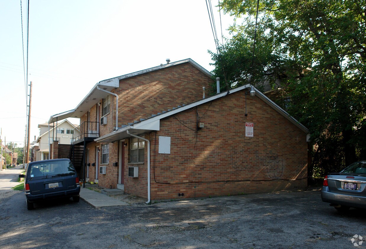 Building Photo - 285 E 16th Ave