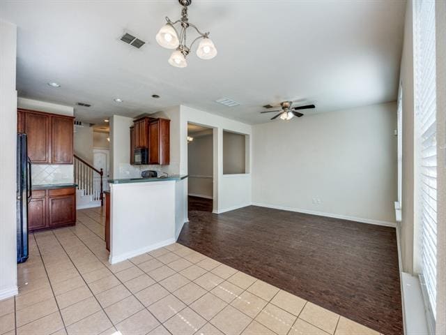 Foto del edificio - 628 Gray Stone Ln
