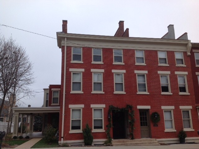 Building front - 1132 Locust St