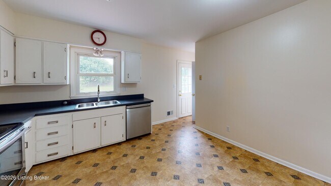 Building Photo - 707 Dorsey Way