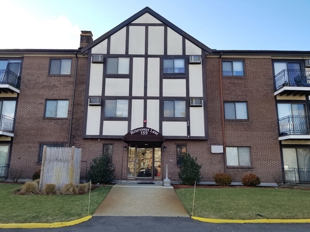 159 Bittersweet Ln Unit 114, Randolph, MA 02368 Condo for Rent in
