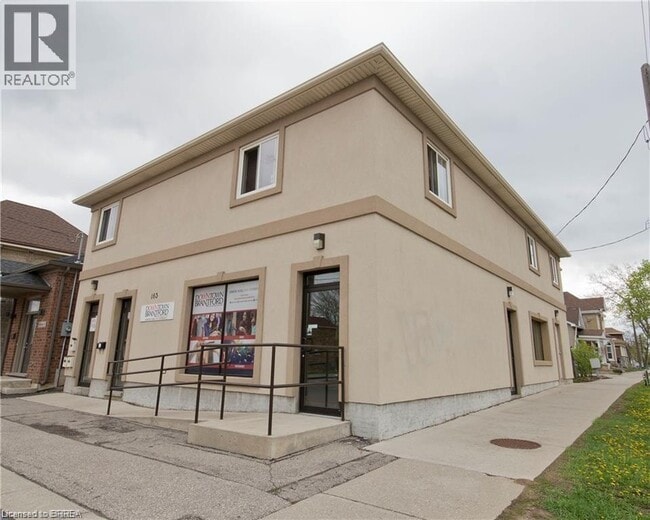 Photo du bâtiment - 163 Market St