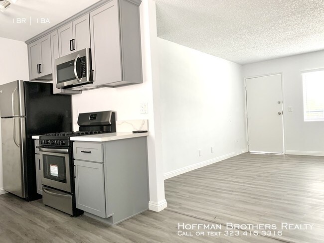 Building Photo - 3345 Drew St Los Angeles, CA 90065