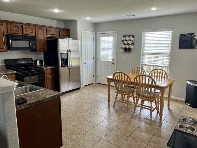 Building Photo - 541 Saddlehorn Dr