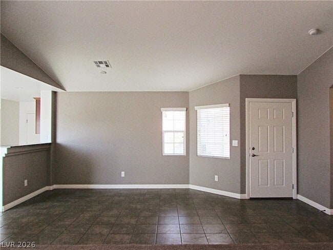 Building Photo - 10424 Madagascar Palm St