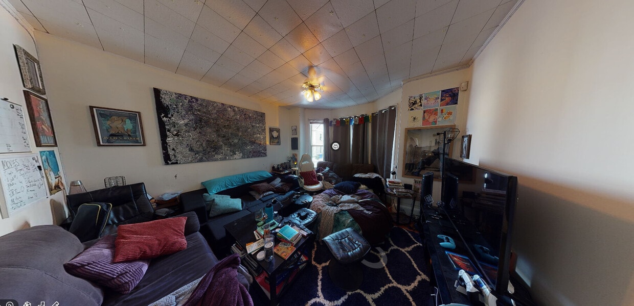 Primary Photo - 216 Freeman St