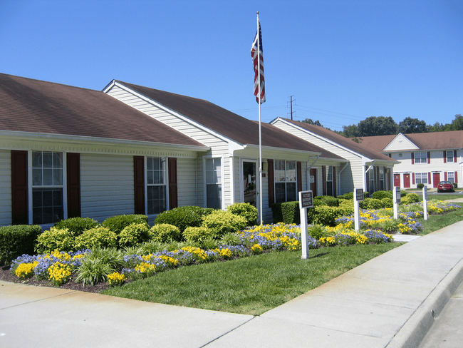 Foto del edificio - Woodbridge Apartments