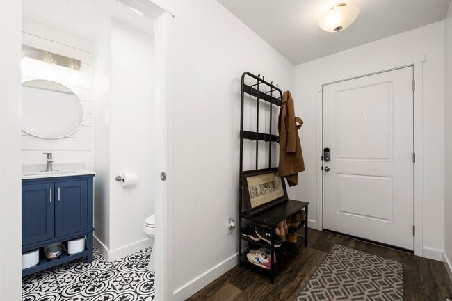 Foto del edificio - 318 Wren Hill Ln