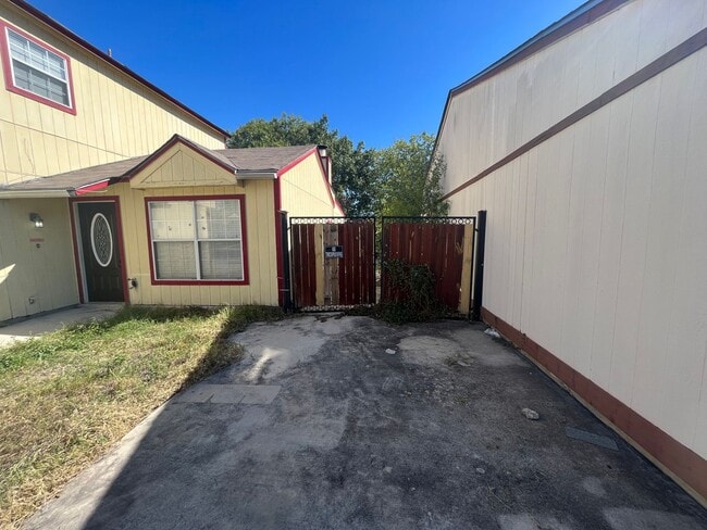 Building Photo - 2846 Coral Field Dr., San Antonio, TX. 78245