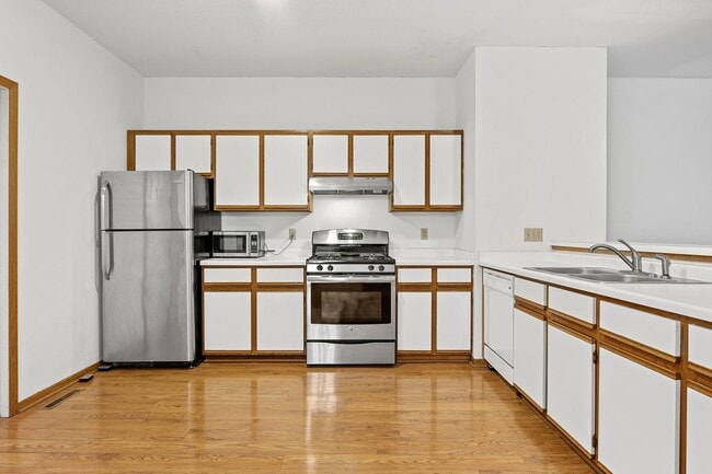 Foto del edificio - Spacious 3BR 2Bath Townhome in the desirable Seward Neighborhood!